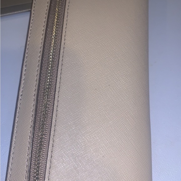 Tory Burch Robinson Slim Textured Leather Wallet In Gray Heron - Picture 3 of 4